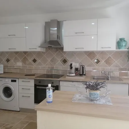 Maison Provencale - 2 - 2,5km De La Appartement
